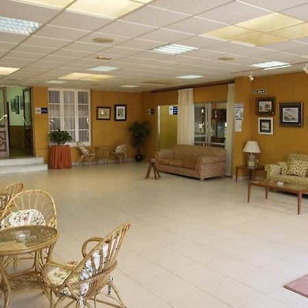 Hotel Roman Castrillon Luaran gambar